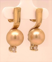 Golden-Pearl-earrings-2