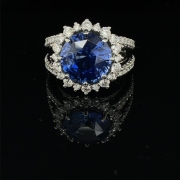 Eight-Carat-Sapphire-Ring