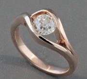 Wink-Diamond-Ring-in-Rose-Gold